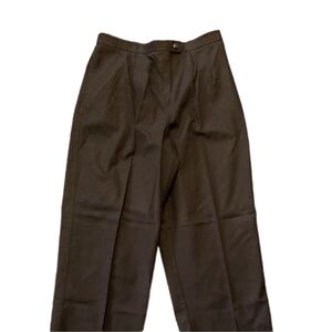 Company collection size 18 black pants. NWT stretch elastic on sides